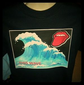 This wave tee